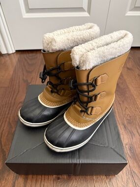 Sorel Kids Yoot Pac Lined Winter Boots size 3